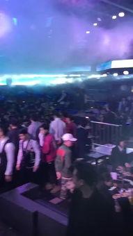 生日聚会视频成人,一场生日聚会的欢乐时光