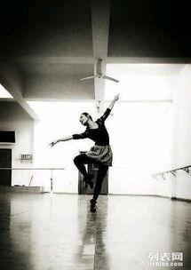 功夫扇舞蹈成人男生视频